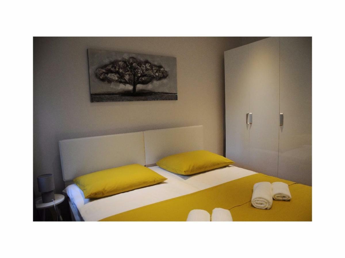 Apartment Aria With Private Parking スプリト エクステリア 写真