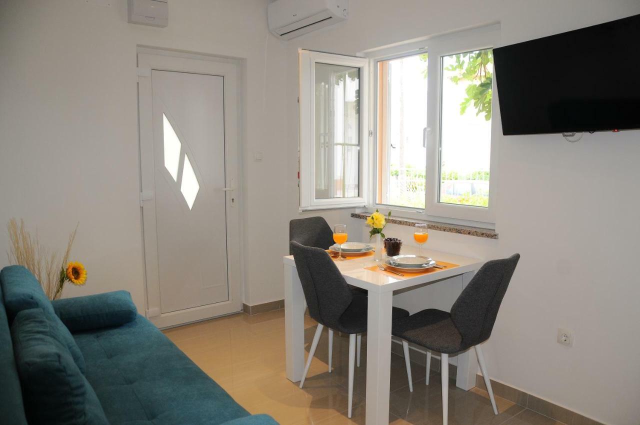 Apartment Aria With Private Parking スプリト エクステリア 写真